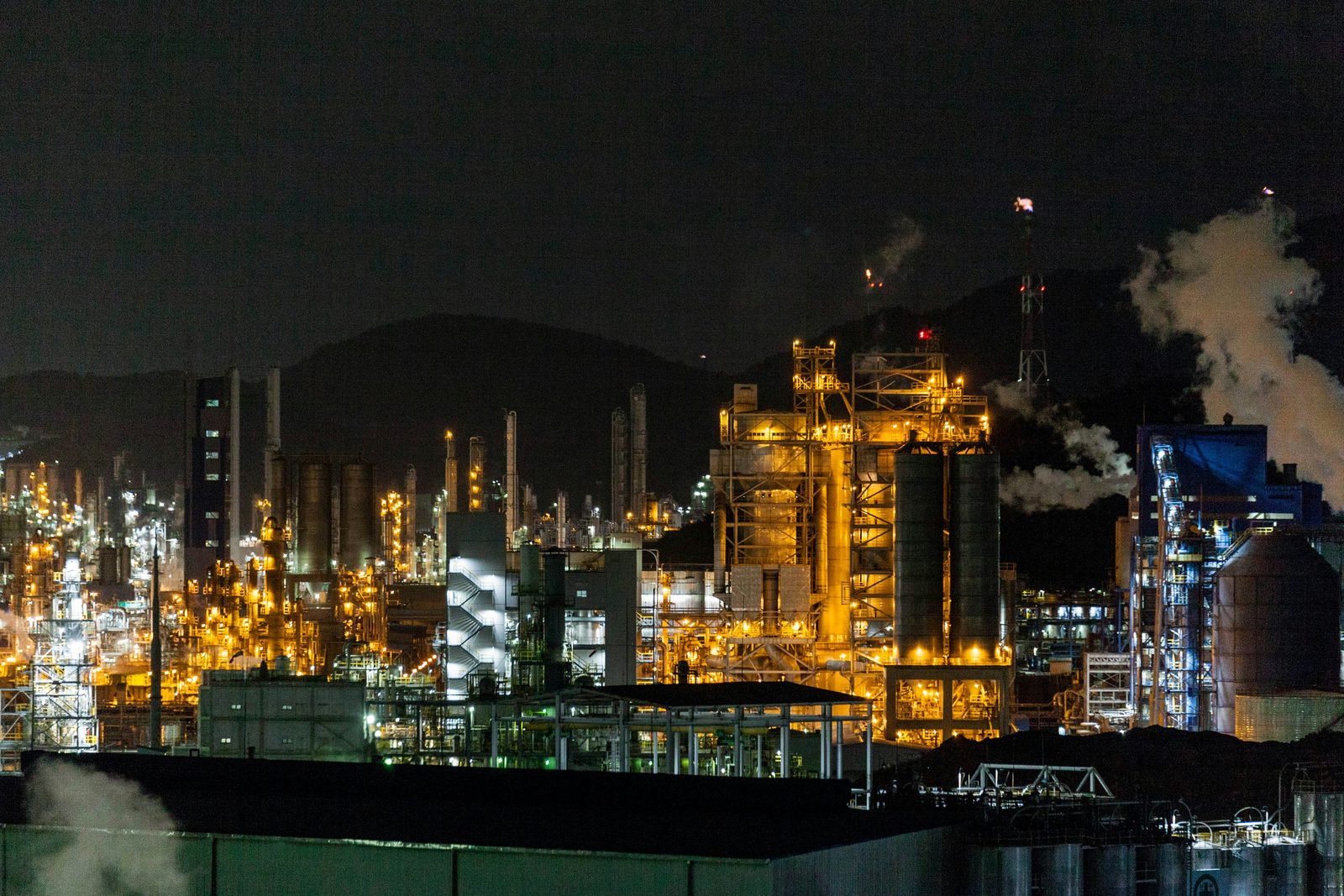 Facilitating regional petroleum product distribution